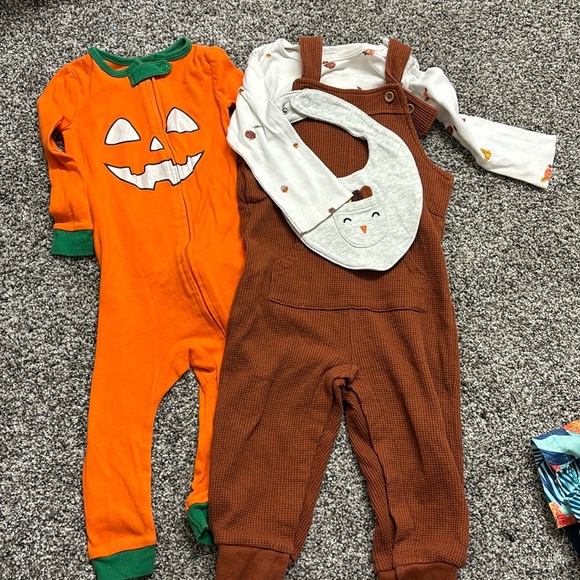 Fall bundle! 18 mo - Picture 1 of 2